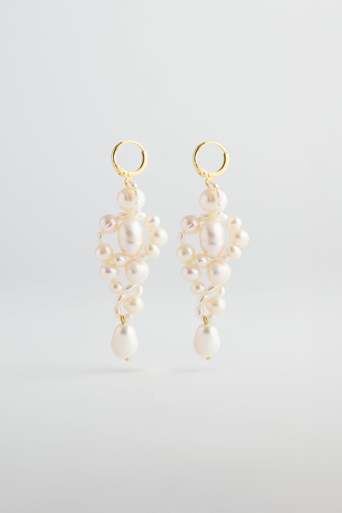 Pearl Cinema earrings
