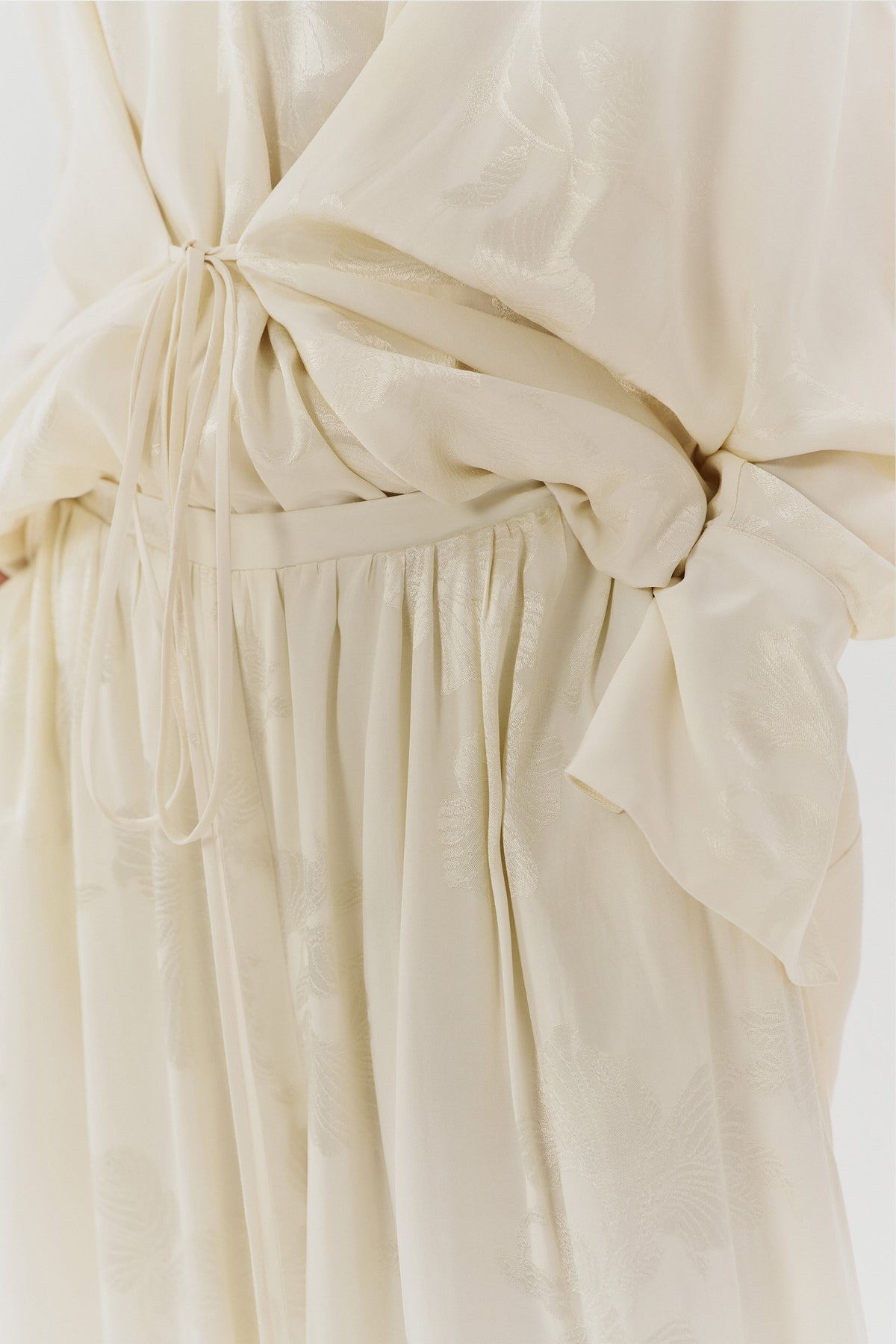 Electra Hose Ivory