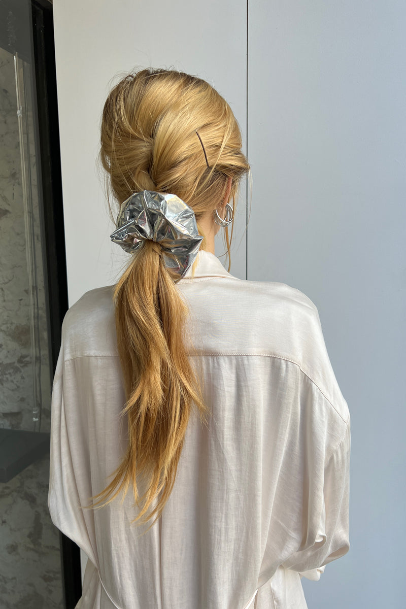 LARA SCRUNCHIE