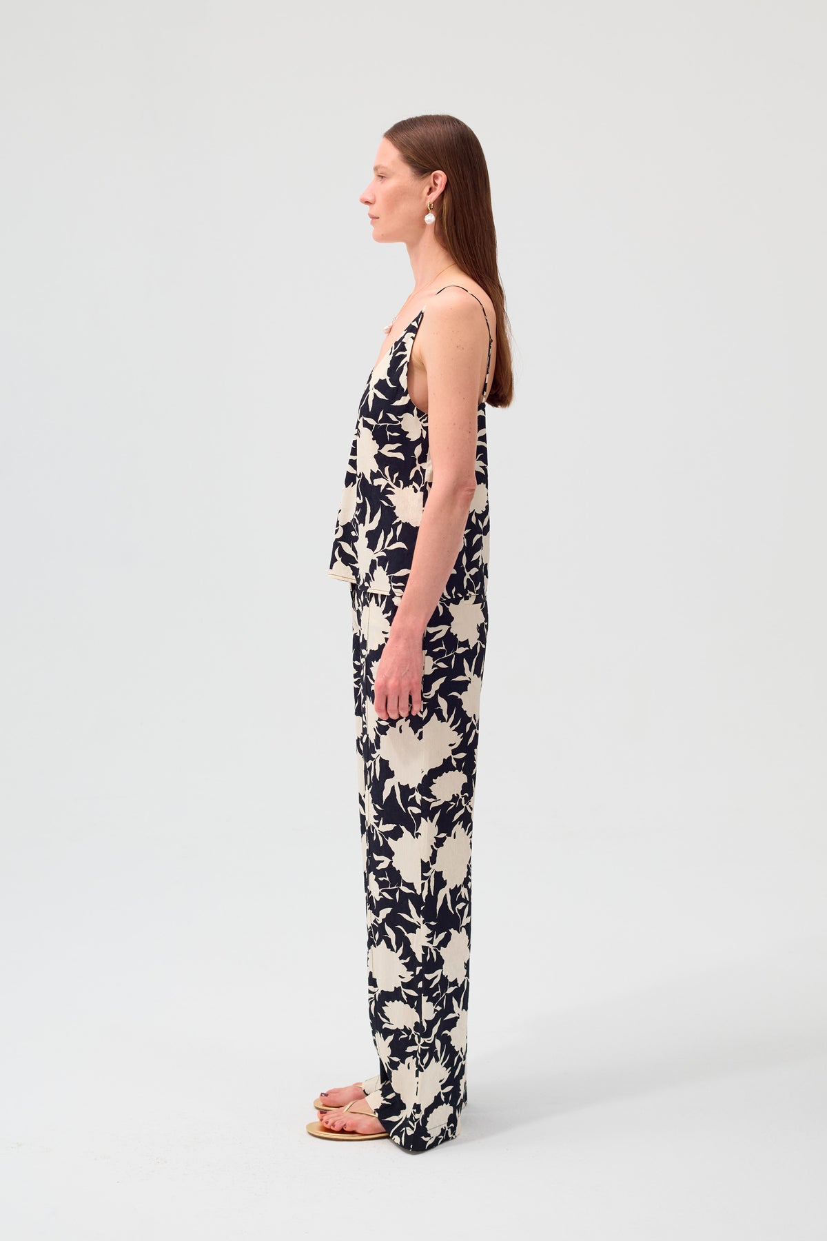 Arion Pants Black and White