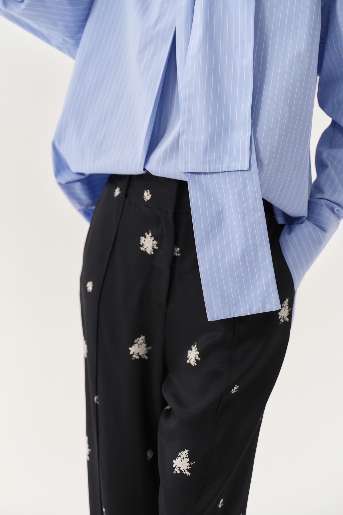 Arion Pants Blossura