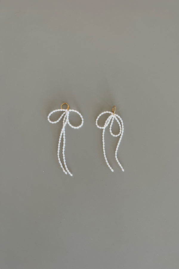 Bow earrings