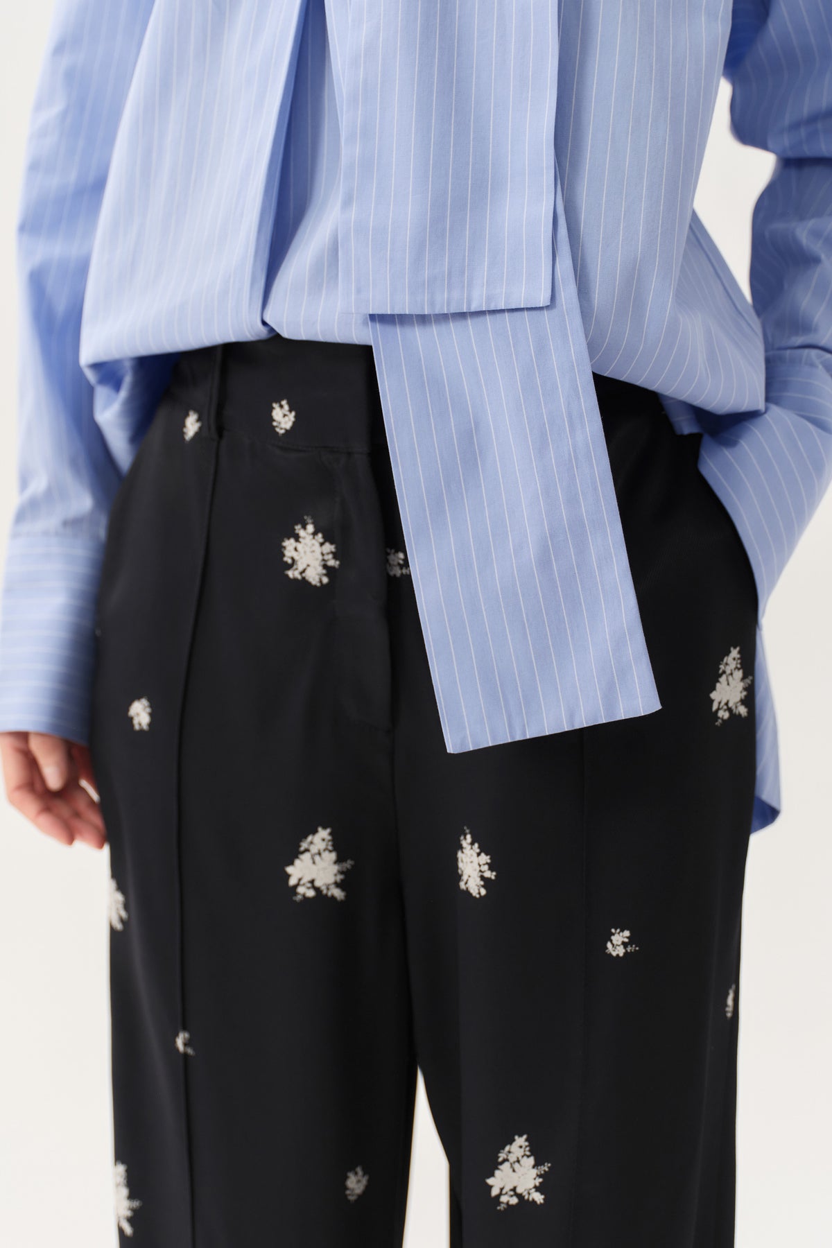 Arion Pants Blossura