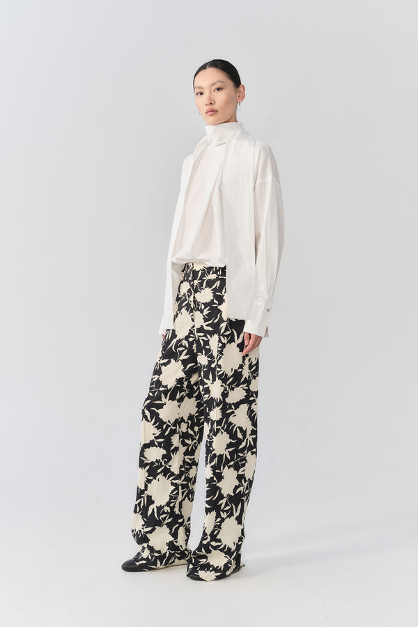 Arion Pants Black and White