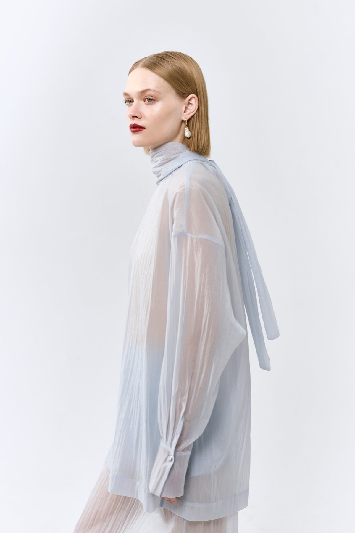 Glow Top Ice Blue